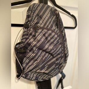 Eddie Bauer Black and Gray Patterned Sling Bag
